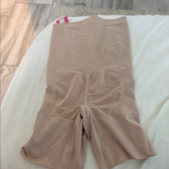 SPANX Women's Tan Shapewear Shorts